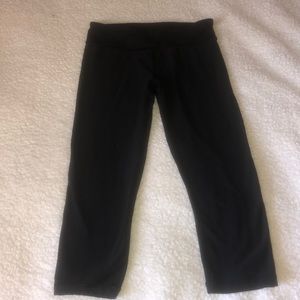 Ivivva crop size 12 in black